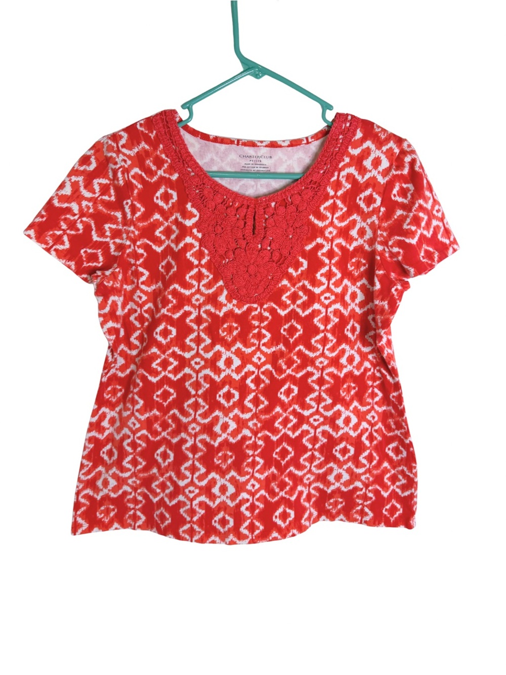 3/$20 Charter Club Red & White Crochet Yoke Short Sleeve Tee Size Medium Petite